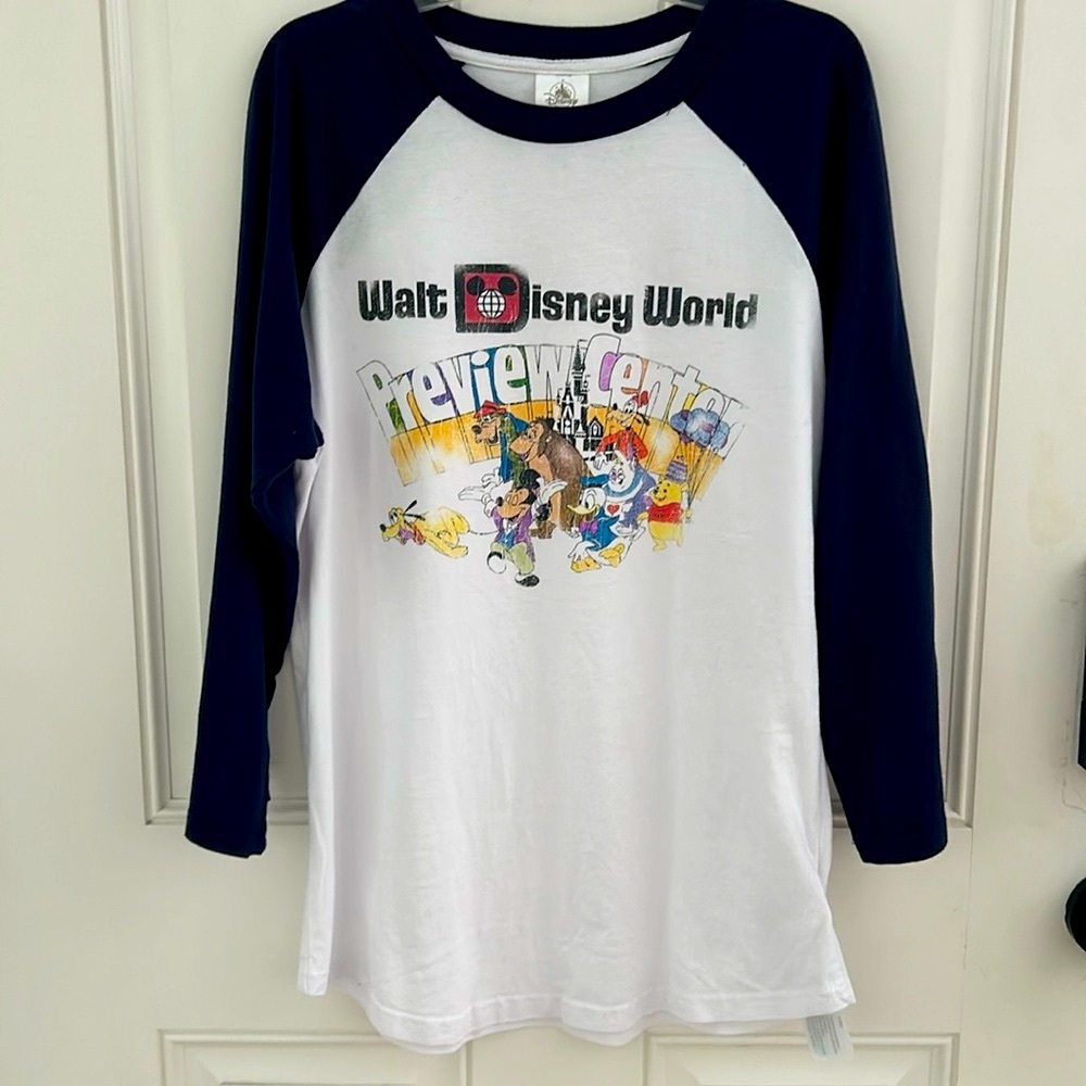 NWT Walt Disney World 50th Anniversary Mickey & Friends T Shirt Size S
